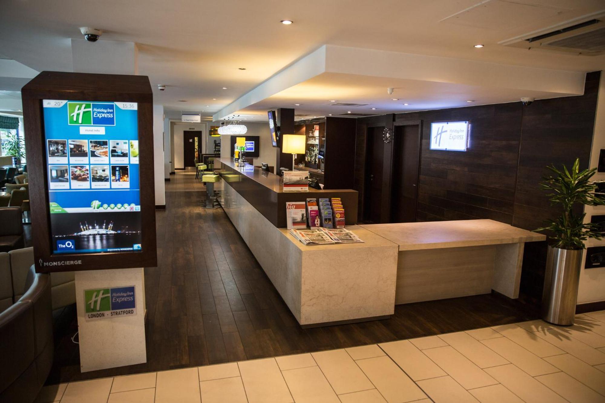 Express Stratford By Ihg Hotel